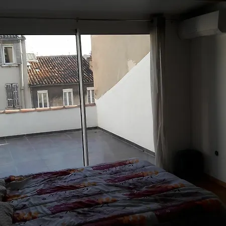 Lejlighed With 2 Bedrooms In Marseille, With Terrace And Wifi - 5 Km F *